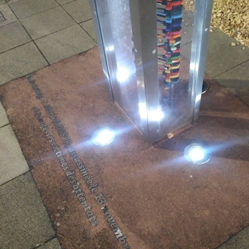 mémorial esplanade Marie Mosser à Nancy en hommage à Marie Mosser et les victimes des attentats du 13 novembre 2015 au Bataclan