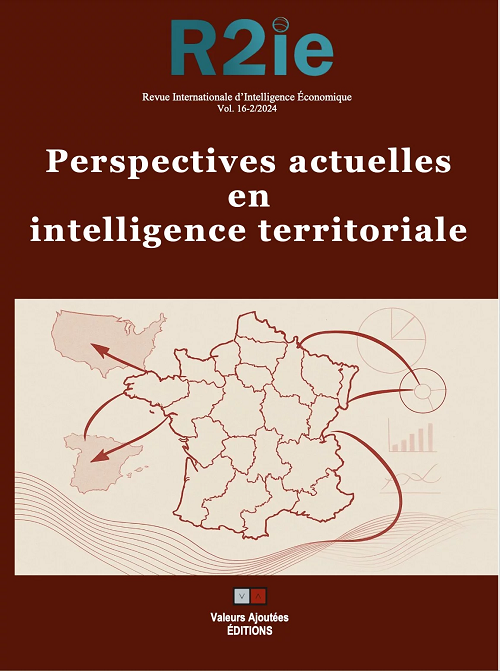 couverture de Revue internationale d'intelligence économique, 16 : Perspectives actuelles en intelligence territoriale